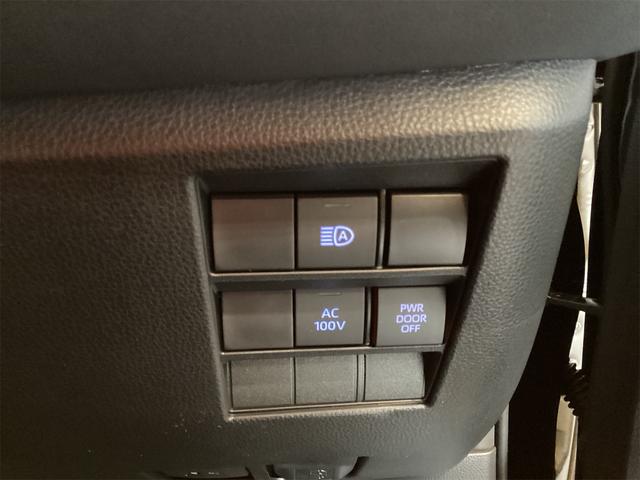 ノア ハイブリッドS-Z バックカメラ ナビ TV オートクルーズコントロール レーンアシスト 衝突被害軽減システム オートマチックハイビーム オートライト LEDヘッドランプ スマートキー アイドリングストップ(12枚目)