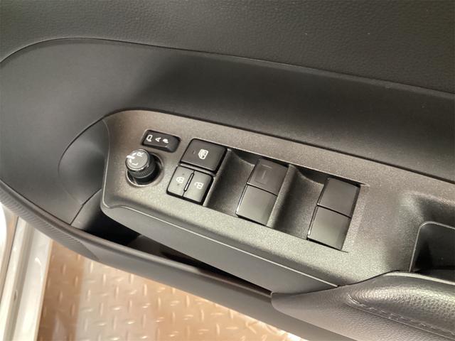 アクア X ETC バックカメラ ナビ オートクルーズコントロール レーンアシスト 衝突被害軽減システム オートマチックハイビーム オートライト LEDヘッドランプ スマートキー アイドリングストップ(19枚目)