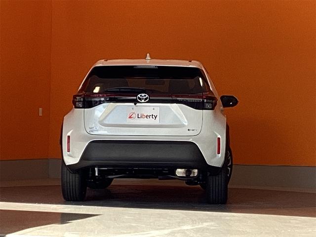 ヤリスクロス ハイブリッドＺ　全周囲カメラ　クリアランスソナー　オートクルーズコントロール　レーンアシスト　パワーシート　パークアシスト　衝突被害軽減システム　ナビ　ＴＶ　オートマチックハイビーム　オートライト　ＬＥＤヘッドランプ（9枚目）