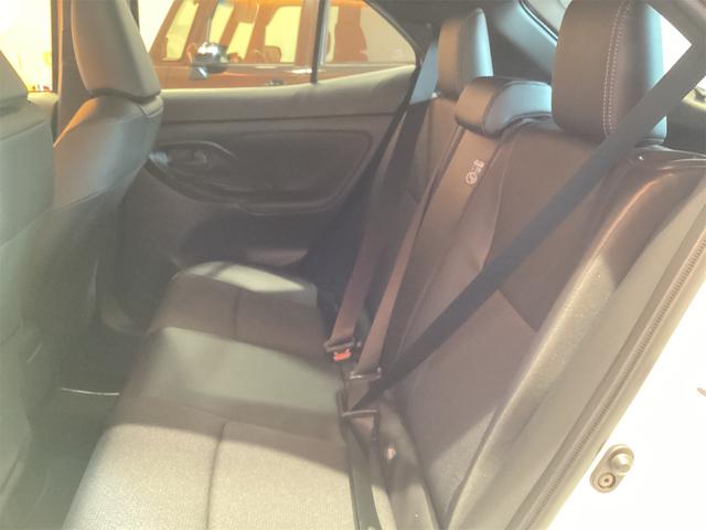 ヤリスクロス ハイブリッドＺ　全周囲カメラ　クリアランスソナー　オートクルーズコントロール　レーンアシスト　パワーシート　パークアシスト　衝突被害軽減システム　ナビ　ＴＶ　オートマチックハイビーム　オートライト　ＬＥＤヘッドランプ（13枚目）