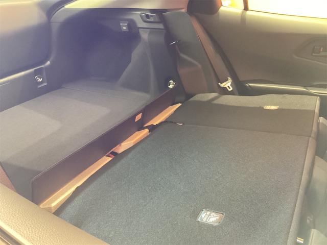 プリウス Ｘ　クリアランスソナー　レーンアシスト　オートクルーズコントロール　衝突被害軽減システム　オートライト　ＬＥＤヘッドランプ　ＣＶＴ　スマートキー　電動格納ミラー　盗難防止システム　ＡＢＳ　ＥＳＣ　エアコン（13枚目）