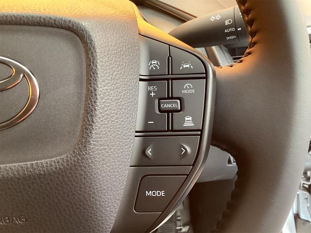 プリウス Ｘ　クリアランスソナー　レーンアシスト　オートクルーズコントロール　衝突被害軽減システム　オートライト　ＬＥＤヘッドランプ　ＣＶＴ　スマートキー　電動格納ミラー　盗難防止システム　ＡＢＳ　ＥＳＣ　エアコン（18枚目）