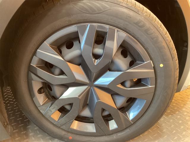 プリウス Ｘ　クリアランスソナー　レーンアシスト　オートクルーズコントロール　衝突被害軽減システム　オートライト　ＬＥＤヘッドランプ　ＣＶＴ　スマートキー　電動格納ミラー　盗難防止システム　ＡＢＳ　ＥＳＣ　エアコン（24枚目）