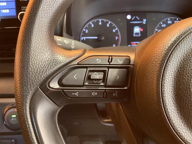 ヤリス Ｘ　ＥＴＣ　全周囲カメラ　レーンアシスト　衝突被害軽減システム　オートマチックハイビーム　オートライト　キーレスエントリー　電動格納ミラー　ＣＶＴ　盗難防止システム　衝突安全ボディ（20枚目）