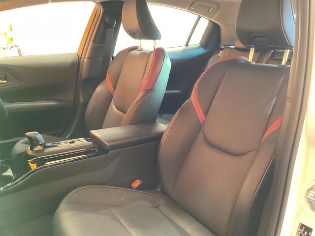 プリウス Ｚ　トヨタセーフティセンス　純正１２．３インチディスプレイ　Ｂｌｕｅｔｏｏｔｈ対応　パノラミックビューモニター　アダプティブクルーズコントロール　電子パーキング　ステアリングヒーター　パワーバックドア（12枚目）