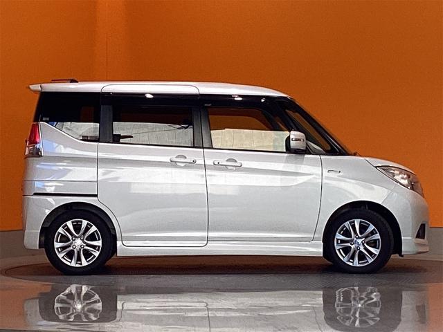 ソリオ ハイブリッドＭＺ　衝突軽減Ｂ　純正ナビ　ＴＶ　Ｂｌｕｅｔｏｏｔｈ対応　全方位カメラ　両側自動ドア　クルーズコントロール　革巻きステアリング　ＨＩＤヘッドライト　フォグライト　スマートキー　プッシュスタート　アイドリング（4枚目）