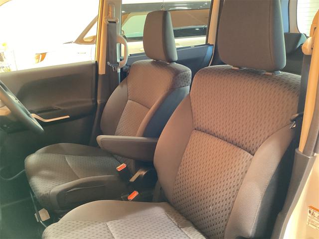 ソリオ ハイブリッドＭＺ　衝突軽減Ｂ　純正ナビ　ＴＶ　Ｂｌｕｅｔｏｏｔｈ対応　全方位カメラ　両側自動ドア　クルーズコントロール　革巻きステアリング　ＨＩＤヘッドライト　フォグライト　スマートキー　プッシュスタート　アイドリング（9枚目）