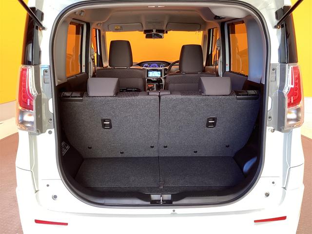 ソリオ ハイブリッドＭＺ　衝突軽減Ｂ　純正ナビ　ＴＶ　Ｂｌｕｅｔｏｏｔｈ対応　全方位カメラ　両側自動ドア　クルーズコントロール　革巻きステアリング　ＨＩＤヘッドライト　フォグライト　スマートキー　プッシュスタート　アイドリング（11枚目）