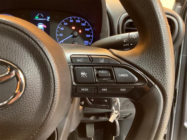 ヤリス ハイブリッドＸ　トヨタセーフティセンス　純正ディスプレイ　Ｂｌｕｅｔｏｏｔｈ対応　Ｂカメラ　アダプティブクルーズコントロール　ステアリングスイッチ　ヘッドライトレベライザー　電動格納ミラー（21枚目）
