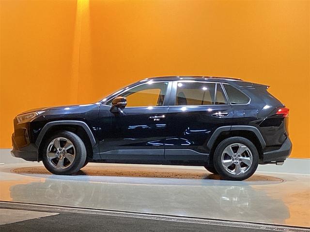 RAV4 G 4WD トヨタセーフティセンス 純正9インチナビ Bluetooth対応 Bカメラ アダプティブクルーズコントロール パワーバックドア 電子パーキング ステアリングヒーター LEDヘッドライト(11枚目)