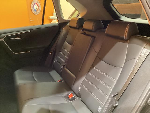 RAV4 G 4WD トヨタセーフティセンス 純正9インチナビ Bluetooth対応 Bカメラ アダプティブクルーズコントロール パワーバックドア 電子パーキング ステアリングヒーター LEDヘッドライト(13枚目)