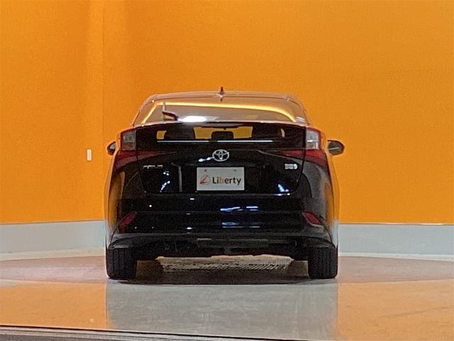 プリウス Ｓツーリングセレクション　トヨタセーフティセンス　純正９インチナビ　Ｂｌｕｅｔｏｏｔｈ対応　Ｂカメラ　ＥＴＣ　アダプティブクルーズコントロール　専用合皮シート　シートヒーター　ＬＥＤヘッドライト　スマートキー　ＡＣ１００Ｖ電源（9枚目）