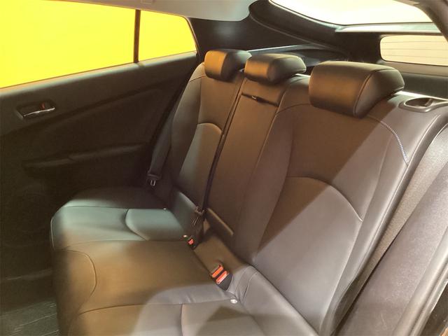 プリウス Ｓツーリングセレクション　トヨタセーフティセンス　純正９インチナビ　Ｂｌｕｅｔｏｏｔｈ対応　Ｂカメラ　ＥＴＣ　アダプティブクルーズコントロール　専用合皮シート　シートヒーター　ＬＥＤヘッドライト　スマートキー　ＡＣ１００Ｖ電源（13枚目）