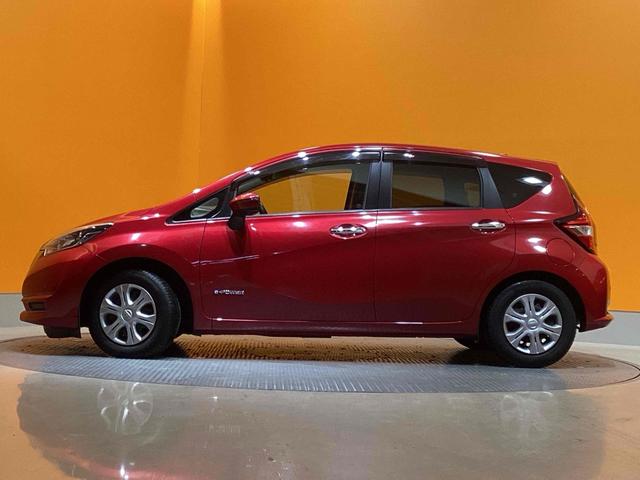 ノート Ｘ　ＥＴＣ　全周囲カメラ　ＴＶ　クリアランスソナー　レーンアシスト　衝突被害軽減システム　スマートキー　電動格納ミラー　ＣＶＴ　盗難防止システム　衝突安全ボディ　ＡＢＳ　ＥＳＣ　ＣＤ（11枚目）