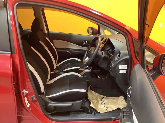 ノート Ｘ　ＥＴＣ　全周囲カメラ　ＴＶ　クリアランスソナー　レーンアシスト　衝突被害軽減システム　スマートキー　電動格納ミラー　ＣＶＴ　盗難防止システム　衝突安全ボディ　ＡＢＳ　ＥＳＣ　ＣＤ（20枚目）