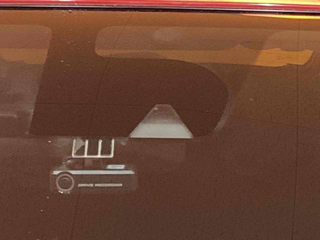 ノート Ｘ　ＥＴＣ　全周囲カメラ　ＴＶ　クリアランスソナー　レーンアシスト　衝突被害軽減システム　スマートキー　電動格納ミラー　ＣＶＴ　盗難防止システム　衝突安全ボディ　ＡＢＳ　ＥＳＣ　ＣＤ（34枚目）