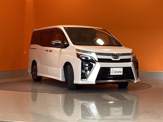 トヨタ ヴォクシー 6枚目