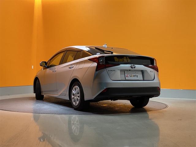 トヨタ プリウス 7枚目