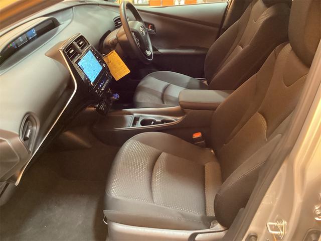 トヨタ プリウス 10枚目