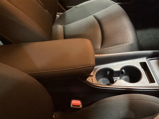 トヨタ プリウス 36枚目