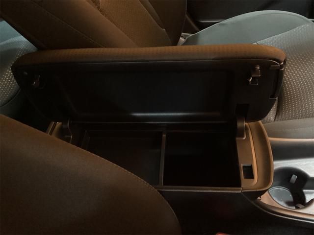 トヨタ プリウス 37枚目