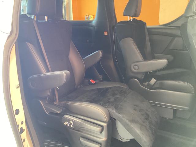 トヨタ アルファード 19枚目