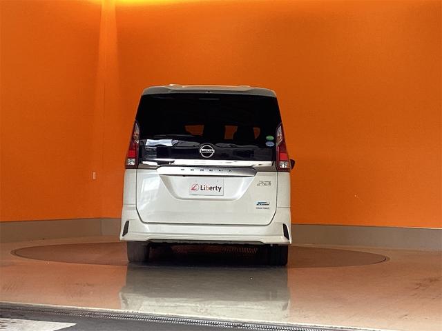 日産 セレナ 9枚目