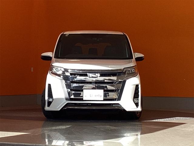 トヨタ ノア 5枚目