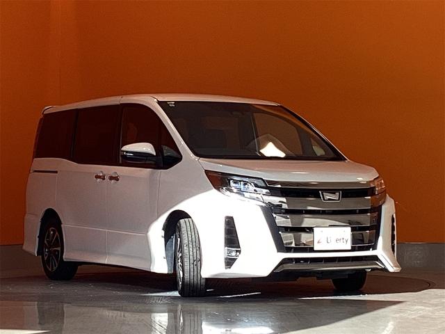 トヨタ ノア 6枚目