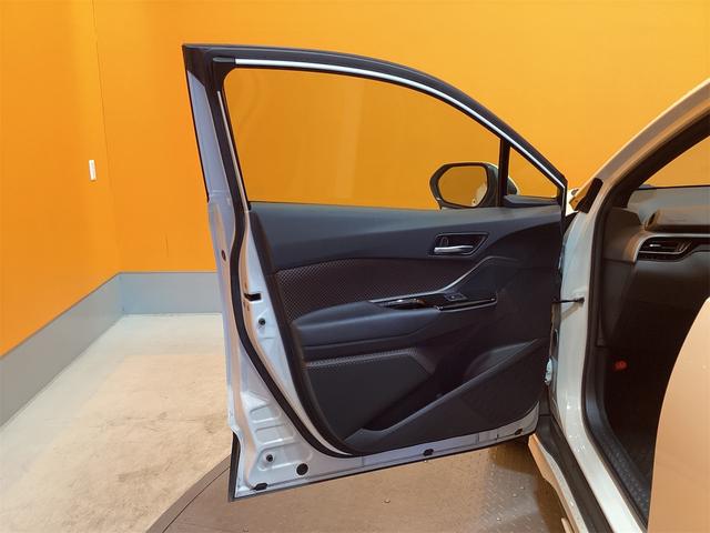 Ｃ－ＨＲ Ｇ－Ｔ　ナビ　ＥＴＣ　バックカメラ　クリアランスソナー　オートクルーズコントロール　レーンアシスト　衝突被害軽減システム　ナビ　ＴＶ　オートマチックハイビーム　オートライト　ＬＥＤヘッドランプ　アルミホイール（15枚目）