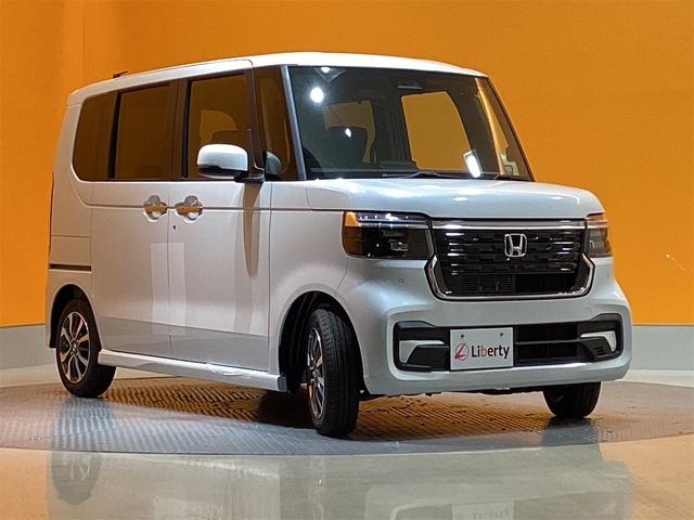 Ｎ－ＢＯＸカスタム ベースグレード　バックカメラ　両側スライド・片側電動　クリアランスソナー　オートクルーズコントロール　レーンアシスト　オートライト　スマートキー　アイドリングストップ　電動格納ミラー　ベンチシート　ＣＶＴ　ＥＳＣ（6枚目）