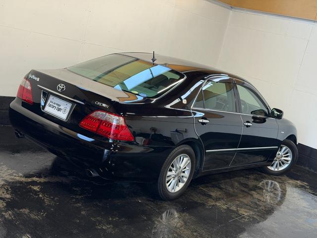 クラウン ロイヤルサルーンＧ　後期　走行４．９万ｋｍ　ダッシュボードリペア済み　純正ＨＤＤマルチナビ　リアクールボックス　電動リアサンシェード　リアエアコン　パワーシート　スマートキー　Ｐスタート　ＨＩＤ　フォグ　希少ロイサルＧ（6枚目）