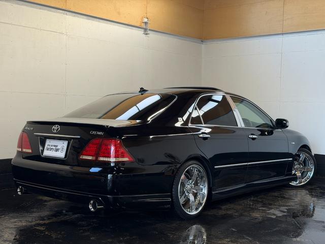 クラウン アスリート プレミアムエディション サンルーフ フルエアロ 社外マフラー 車高調 トラフィックスター19インチ Revier流星テールランプ ダッシュボードリペア済み HDDナビ Bluetooth再生加工済み 2色切り替えフォグランプ(10枚目)