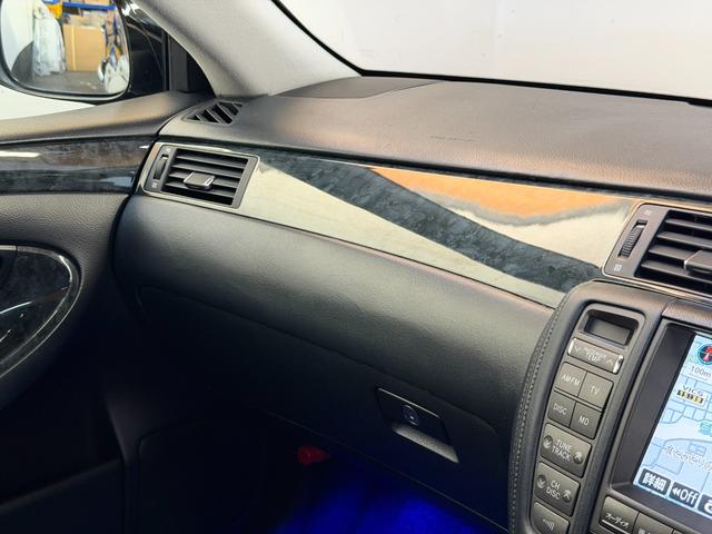 クラウン アスリート プレミアムエディション サンルーフ フルエアロ 社外マフラー 車高調 トラフィックスター19インチ Revier流星テールランプ ダッシュボードリペア済み HDDナビ Bluetooth再生加工済み 2色切り替えフォグランプ(17枚目)