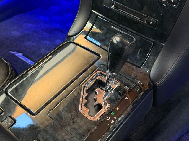 クラウン アスリート プレミアムエディション サンルーフ フルエアロ 社外マフラー 車高調 トラフィックスター19インチ Revier流星テールランプ ダッシュボードリペア済み HDDナビ Bluetooth再生加工済み 2色切り替えフォグランプ(19枚目)