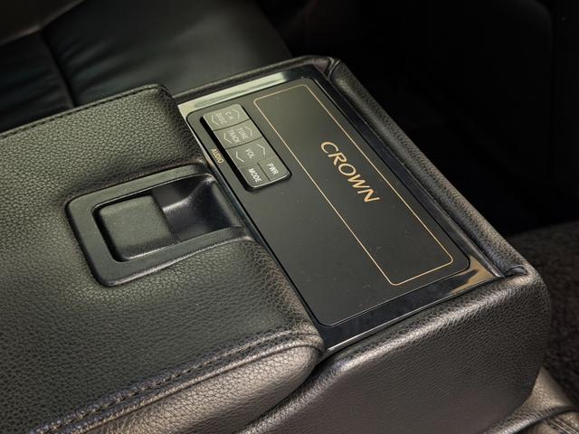 クラウン アスリート プレミアムエディション サンルーフ フルエアロ 社外マフラー 車高調 トラフィックスター19インチ Revier流星テールランプ ダッシュボードリペア済み HDDナビ Bluetooth再生加工済み 2色切り替えフォグランプ(27枚目)