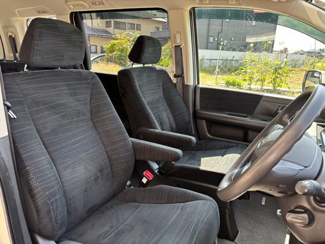 ステップワゴン Ｇ　ＨＤＤナビ　スマートスタイルエディション　１年保証付き・ＨＤＤナビ・フルセグＴＶ・バックカメラ・ＥＴＣ・両側電動スライドドア・スマートキー・オートエアコン・純正ＨＩＤ（13枚目）