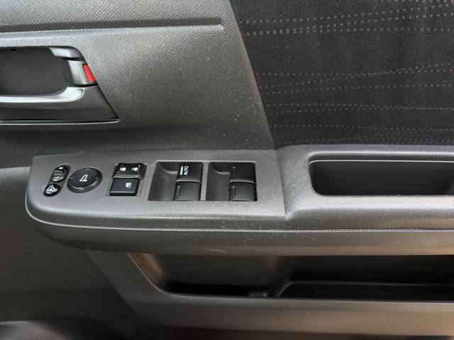 ステップワゴン Ｇ　ＨＤＤナビ　スマートスタイルエディション　１年保証付き・ＨＤＤナビ・フルセグＴＶ・バックカメラ・ＥＴＣ・両側電動スライドドア・スマートキー・オートエアコン・純正ＨＩＤ（47枚目）