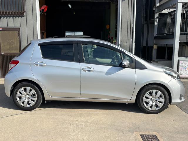 ヴィッツ U 1年保証付き・HDDナビ・TV・バックカメラ・ETC・ドライブレコーダー・Bluetooth・オートエアコン・プッシュスタート・スマートキー・スペアキー・AIS検査済(8枚目)