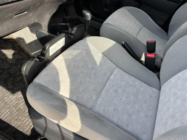 ヴィッツ U 1年保証付き・HDDナビ・TV・バックカメラ・ETC・ドライブレコーダー・Bluetooth・オートエアコン・プッシュスタート・スマートキー・スペアキー・AIS検査済(25枚目)