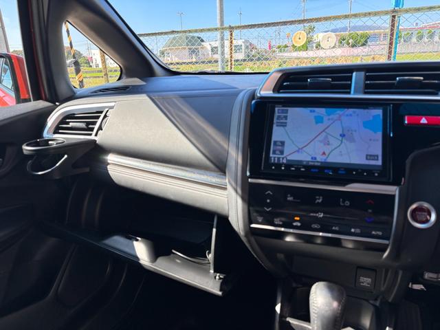 フィット RS 1年保証付き・SDナビ・フルセグTV・バックカメラ・ETC・Bluetooth・プッシュスタート・スマートキー・アイドリング・純正AW・AIS検査済(36枚目)