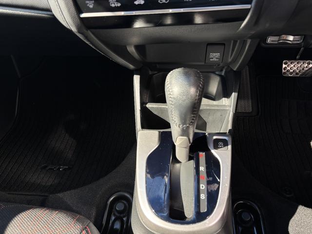 フィット RS 1年保証付き・SDナビ・フルセグTV・バックカメラ・ETC・Bluetooth・プッシュスタート・スマートキー・アイドリング・純正AW・AIS検査済(37枚目)