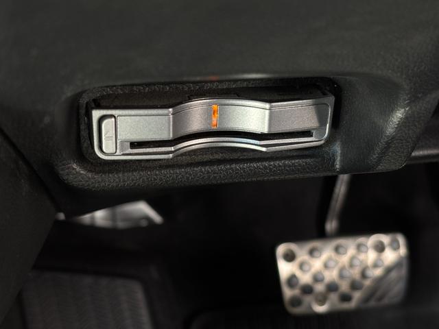 フィット RS 1年保証付き・SDナビ・フルセグTV・バックカメラ・ETC・Bluetooth・プッシュスタート・スマートキー・アイドリング・純正AW・AIS検査済(38枚目)