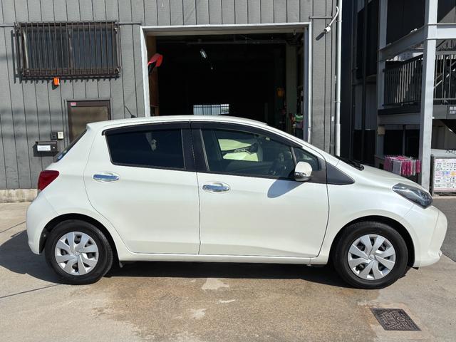 ヴィッツ 1.3F LEDエディション・1年保証付き・SDナビ・フルセグTV・バックカメラ・Bluetooth・ETC・アイドリングストップ・プッシュスタート・スマートキー・純正LED・AIS検査済(8枚目)