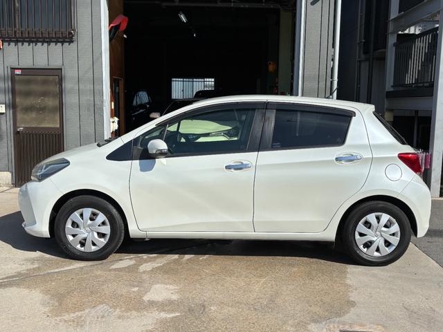 ヴィッツ 1.3F LEDエディション・1年保証付き・SDナビ・フルセグTV・バックカメラ・Bluetooth・ETC・アイドリングストップ・プッシュスタート・スマートキー・純正LED・AIS検査済(9枚目)
