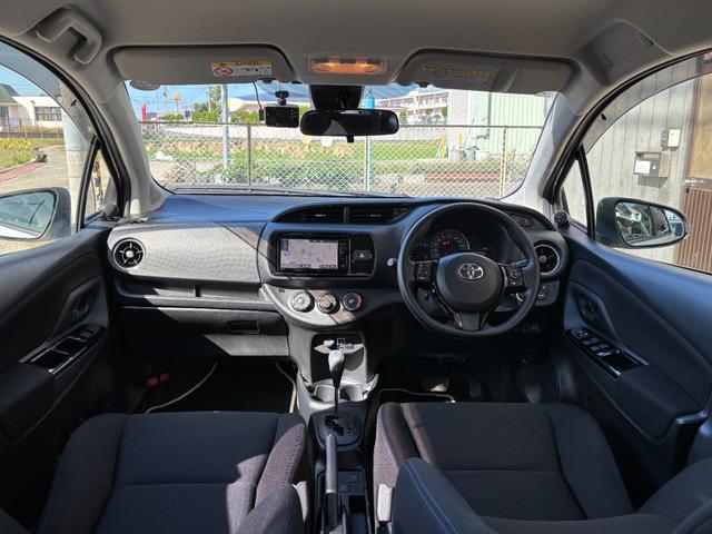 ヴィッツ 1.3F LEDエディション・1年保証付き・SDナビ・フルセグTV・バックカメラ・Bluetooth・ETC・アイドリングストップ・プッシュスタート・スマートキー・純正LED・AIS検査済(15枚目)