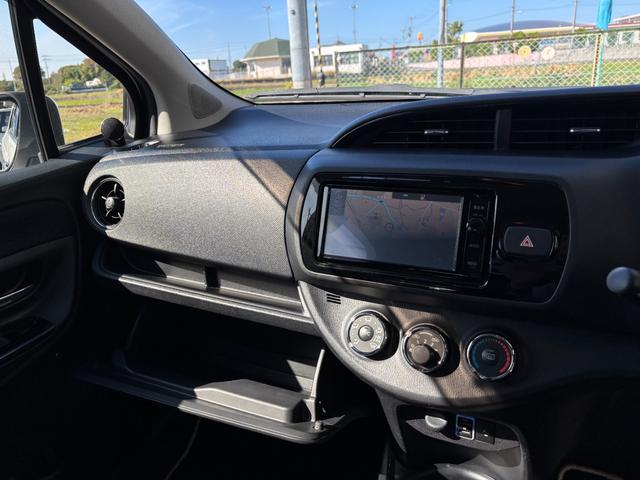 ヴィッツ 1.3F LEDエディション・1年保証付き・SDナビ・フルセグTV・バックカメラ・Bluetooth・ETC・アイドリングストップ・プッシュスタート・スマートキー・純正LED・AIS検査済(38枚目)