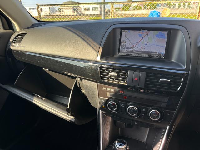 ＣＸ－５ ＸＤ　１年保証付き・ＳＤナビ・フルセグＴＶ・バック・サイドカメラ・Ｂｌｕｅｔｏｏｔｈ・ＥＴＣ・クルーズコントロール・プッシュスタート・スマートキー・純正ＡＷ（39枚目）