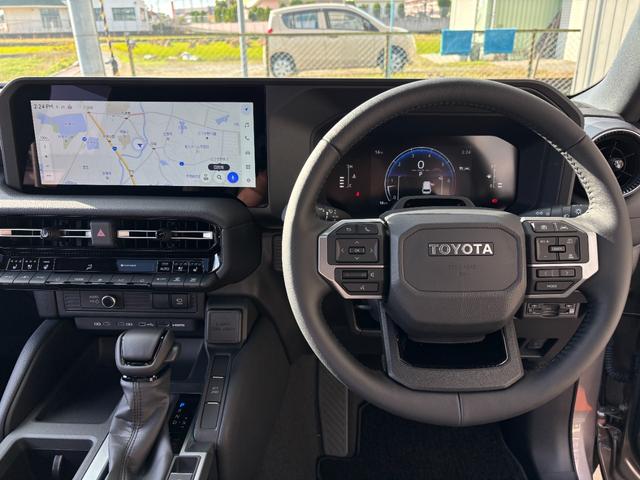 ランドクルーザー２５０ ＶＸ　新車保証付・丸目・ＪＡＯＳ・ディスプレイオーディオ・フルセグＴＶ・パノラミックビューモニター・デジタルインナーミラー・サンルーフ・電動リアゲート・ＥＴＣ・シートヒーター・フロント・サイド・バックカメラ（17枚目）