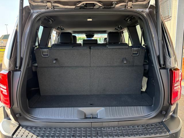 ランドクルーザー２５０ ＶＸ　新車保証付・丸目・ＪＡＯＳ・ディスプレイオーディオ・フルセグＴＶ・パノラミックビューモニター・デジタルインナーミラー・サンルーフ・電動リアゲート・ＥＴＣ・シートヒーター・フロント・サイド・バックカメラ（36枚目）